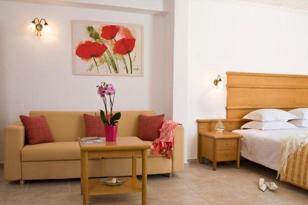 Yiannaki Hotel Ornos  Exterior foto
